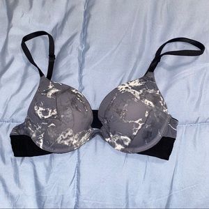 Victoria’s Secret bra!